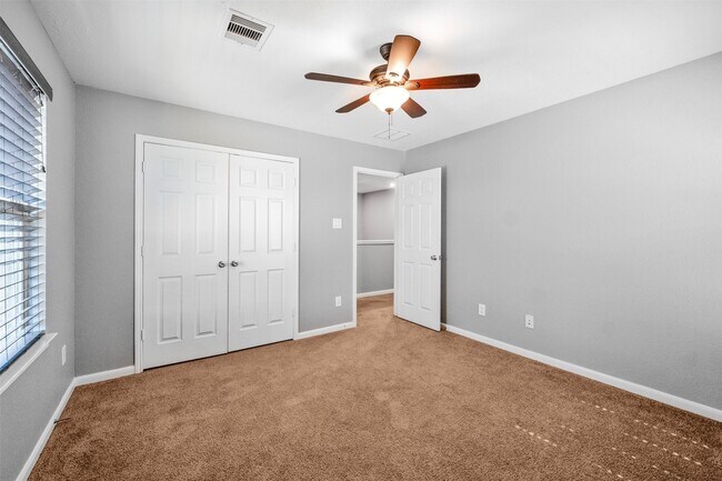 Building Photo - 1107 Epworth Ct.