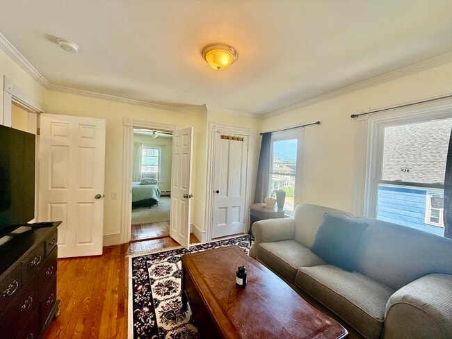 Building Photo - 207 Whitwell St