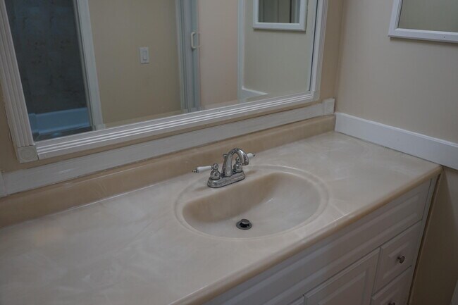 Building Photo - 7420 Champagne Pl