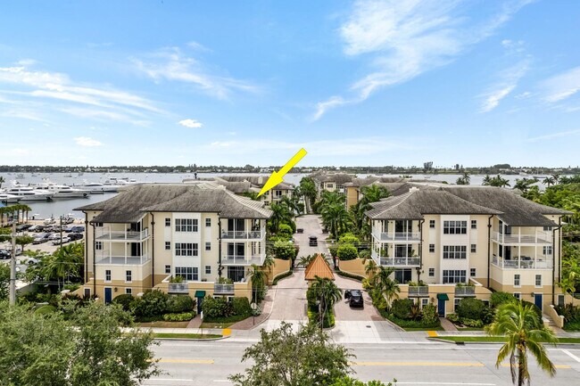 Building Photo - 3960 N Flagler Dr