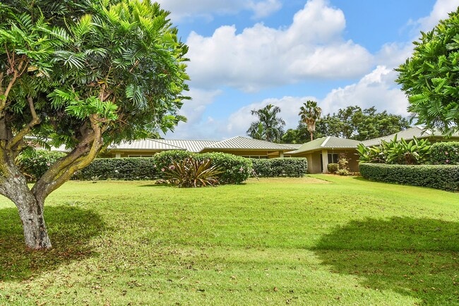 Building Photo - Ohai Estates 4 Bed 4.5 Bathroom Home Avail...