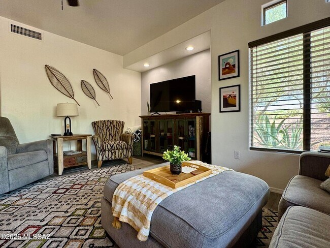 Building Photo - 655 W Vistoso Highlands Dr