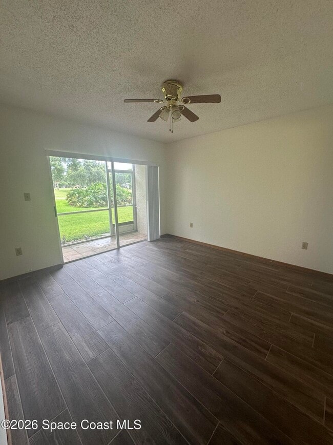 Building Photo - 1600 Woodland Dr