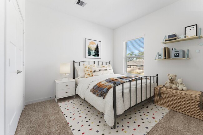 Building Photo - 13340 Bear Creek Ct