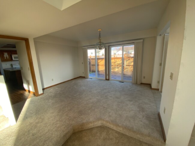 Building Photo - 2814 Brittany Dr