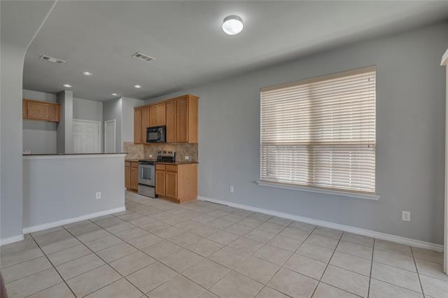 Building Photo - 601 Port Royale Way