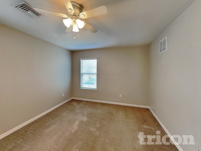 Building Photo - 4127 Willow Hammock Dr