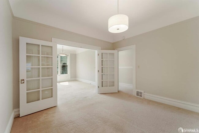 Building Photo - 928 Greenwich St