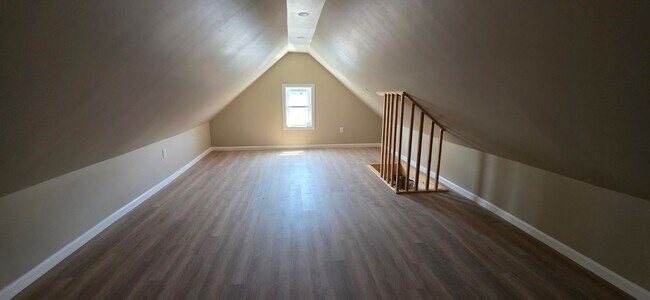 Building Photo - 222 Cross St