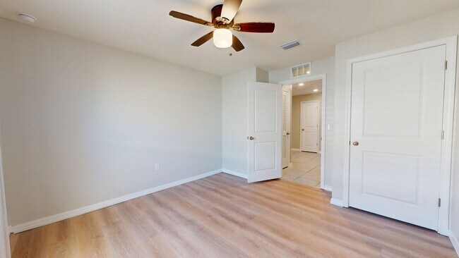 Building Photo - 10807 Norman Pl