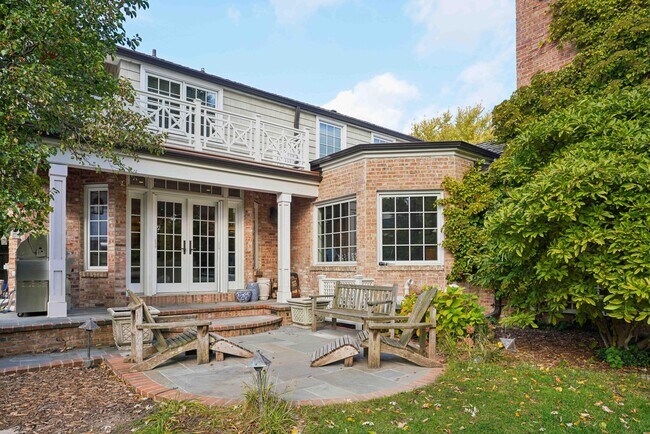 Building Photo - 5969 N Shore Dr