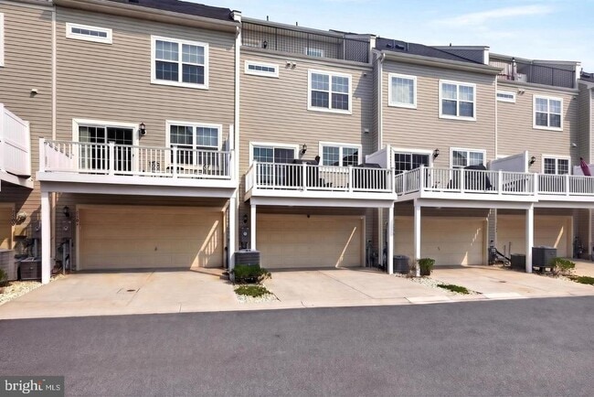 Building Photo - 7564 Warburg Way