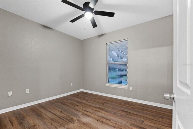 Building Photo - 1008 Hemingway Cir