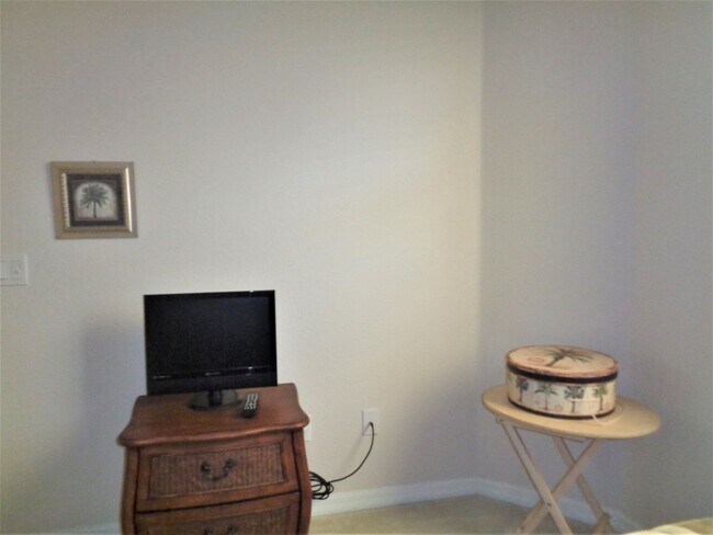 Building Photo - NEW PRICE! Venice Island 3BR/2BA 3rd Floor End Unit Condo