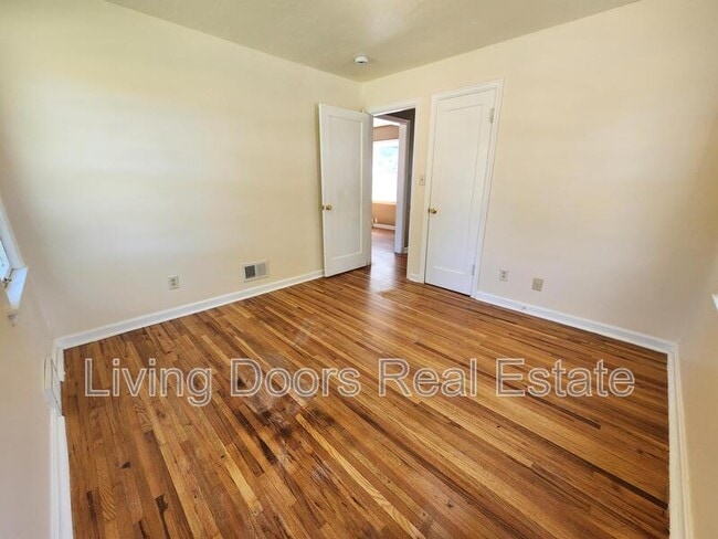 Building Photo - 2201 N 65th St