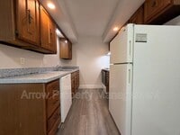 Building Photo - 3341 Holdrege St