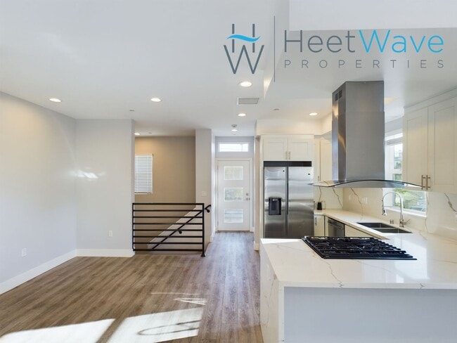 Building Photo - REZKO - E Street