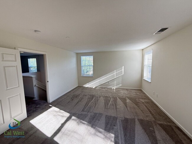 Building Photo - $3795 - Spacious 3 Bedroom 2.5 Bath, 2 Sto...