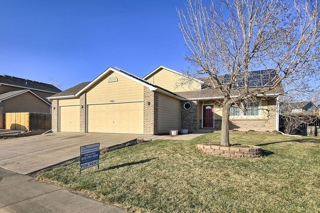 Building Photo - Charming 3 Bedroom Across from Playground & Large Fenced Yard