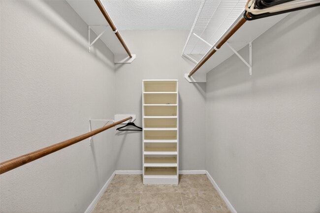 Building Photo - 1035 Cascade Creek Dr