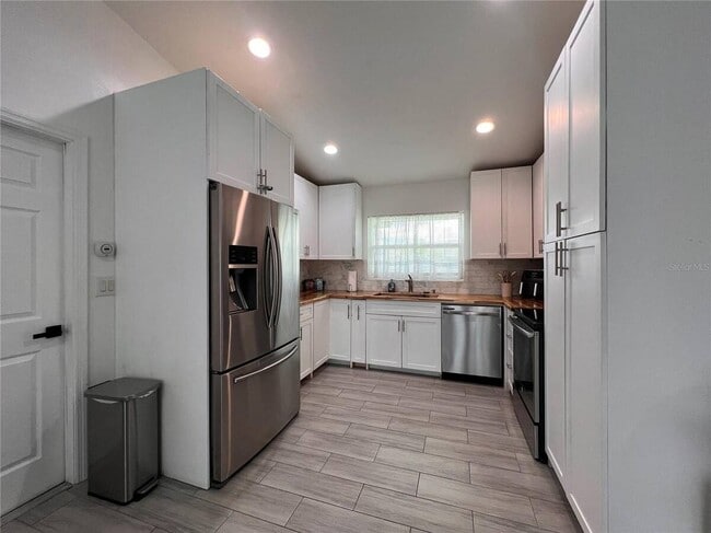 Building Photo - 638 Baldwin Dr