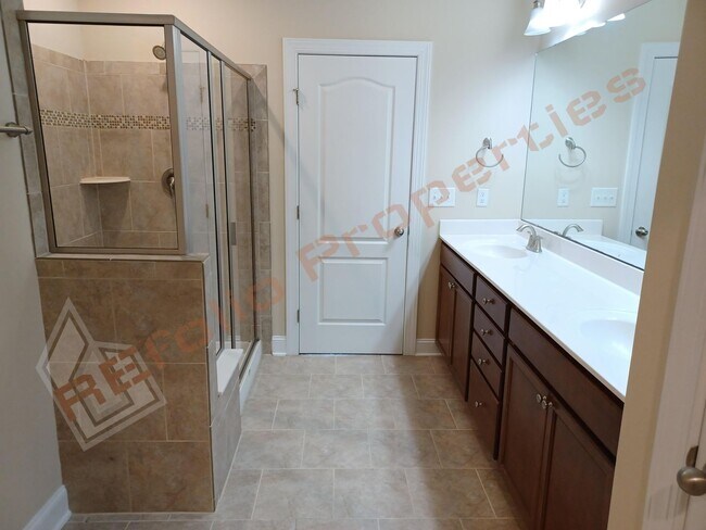 Building Photo - 414 Boscawen Ln