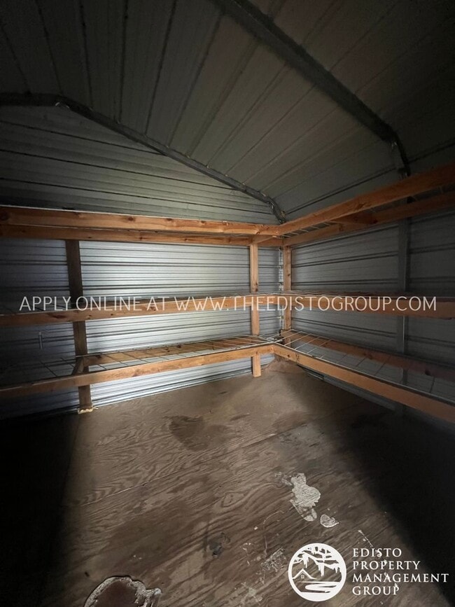 Building Photo - Renovated 3-Bedroom, 2-Bathroom Home with ...