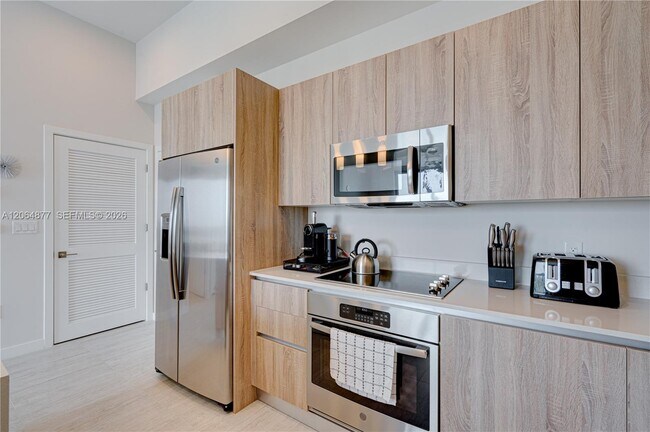 Building Photo - 3900 Biscayne Blvd