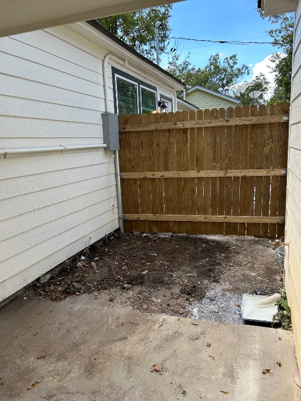 Building Photo - 5607 Hiett Ct