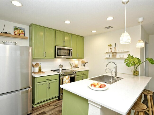 Building Photo - 6709 Sunderland Trail