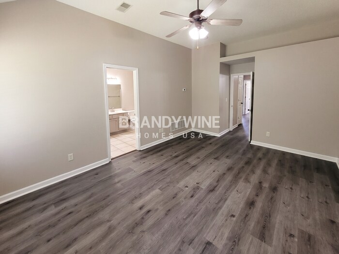 Building Photo - 1581 Farkleberry Dr