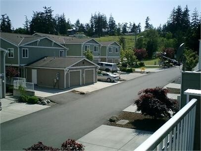 Building Photo - Classy 2 Bedroom 2.5 Bathroom Condo with Garage and Multiple Balconies! Pets Negotiable!