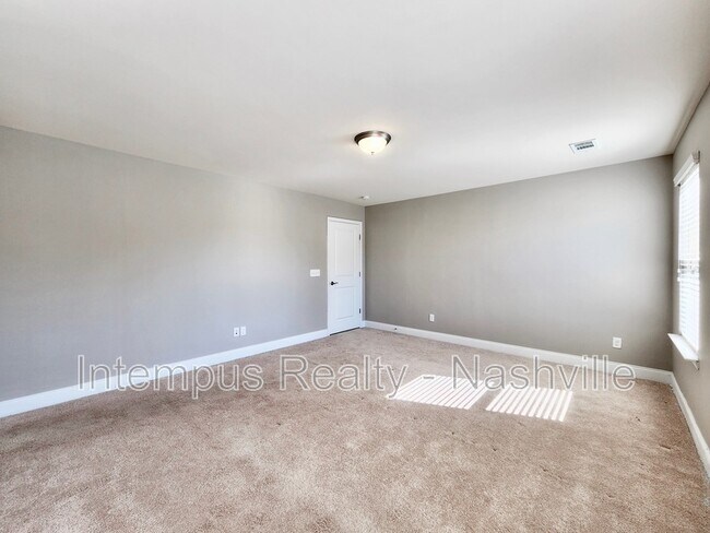 Building Photo - 1005 Maleventum Way