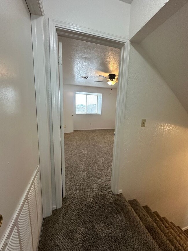 Building Photo - 1311 Eastgate Dr