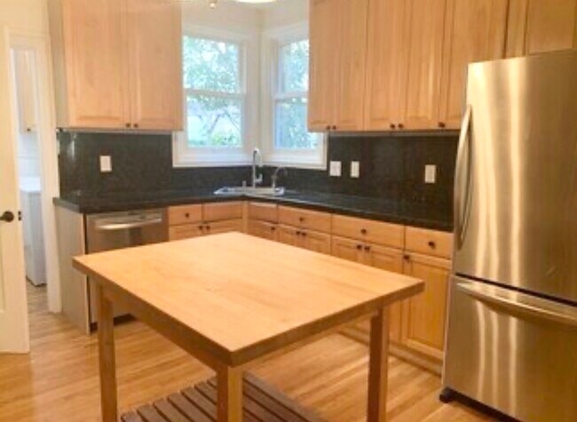 butcher block - 2814 Baker St