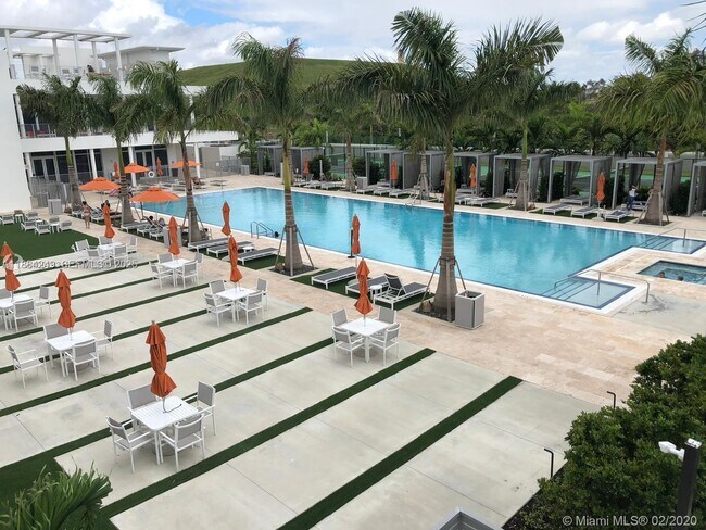 Building Photo - 6416 NW 102nd Ct