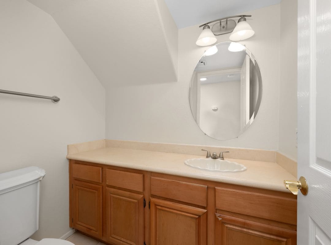 Building Photo - 2163 Sun Ridge Dr