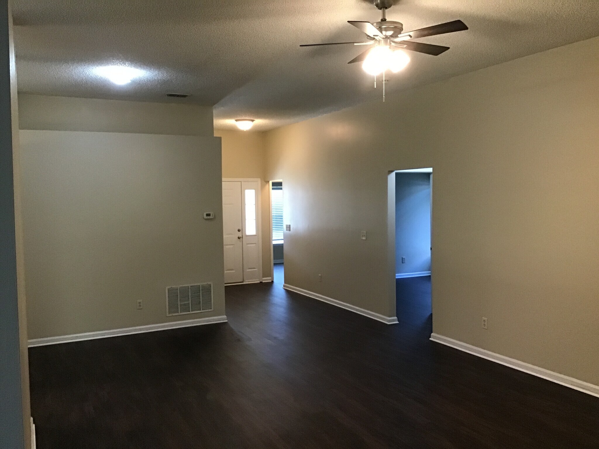 Building Photo - 1836 Northglen Cir