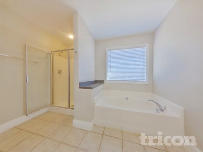 Building Photo - 1801 Fawn Ct