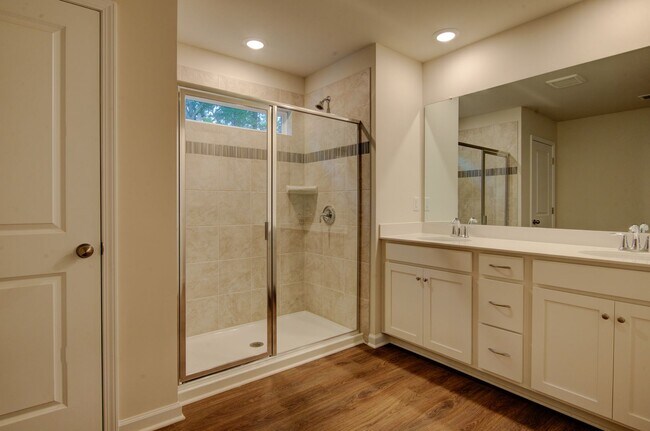 Building Photo - 14061 Castle Nook Dr