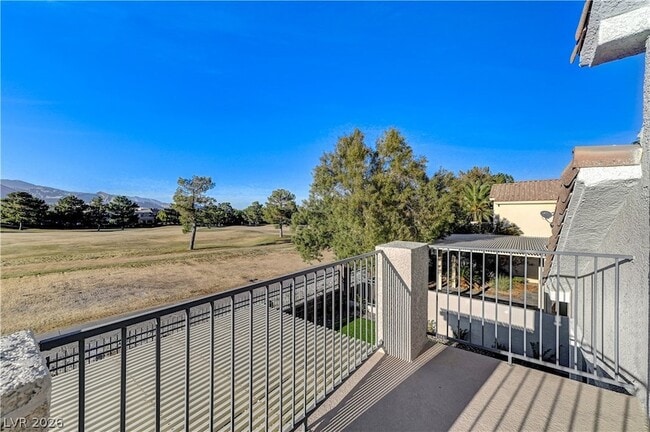 Building Photo - 1317 Fox Acres Dr