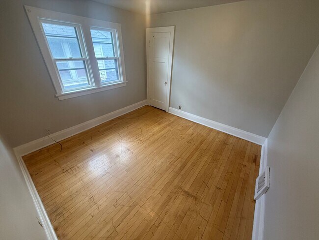 Building Photo - 2639 N 55th St