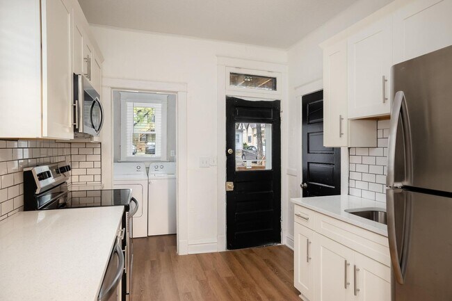 Building Photo - 4122 Locust St