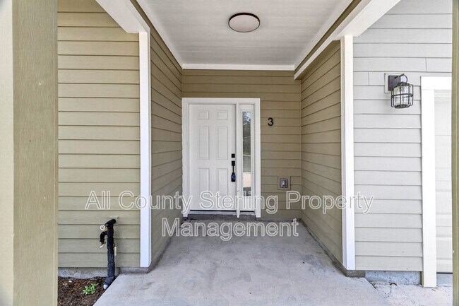 Building Photo - 1611 NW 29 Rd