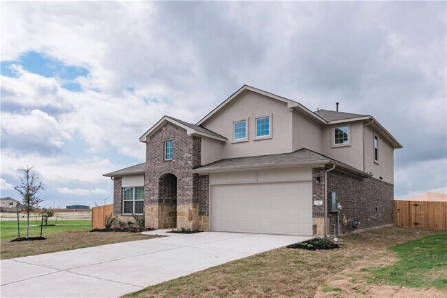 Building Photo - 132 Shiner Ln