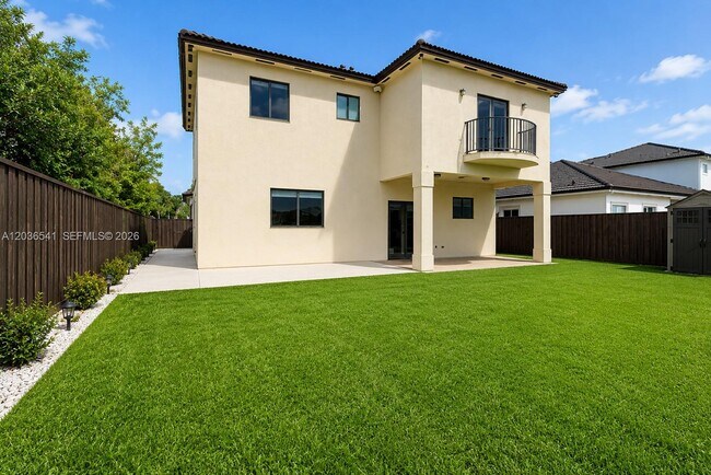 Building Photo - 4450 SW 164th Ave