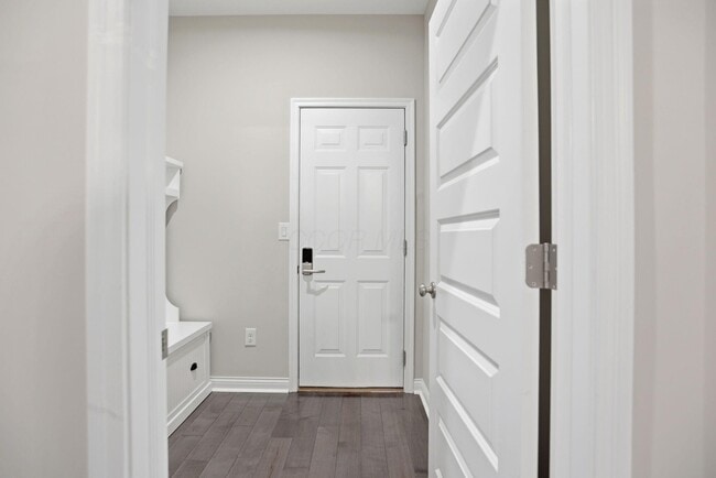 Building Photo - 254 Harness Way