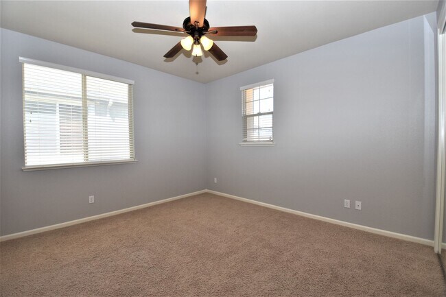 Building Photo - 3303 Southerland Rd