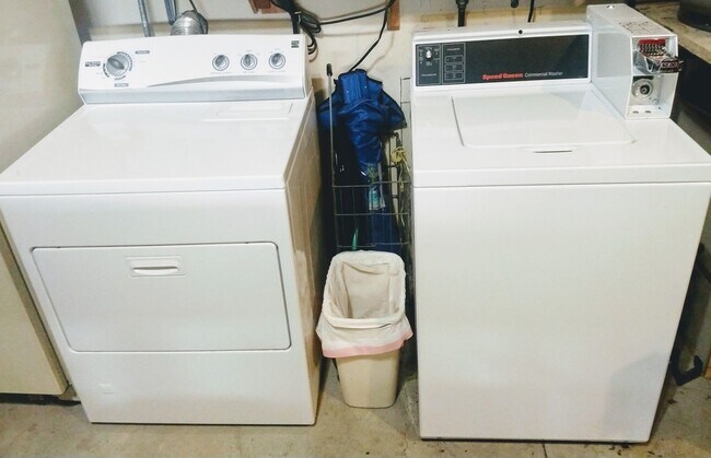 Building Photo - Spacious 3 Bed/2 Bath Flat with Stunning City Views | AMSI | Alexandr Metlinski