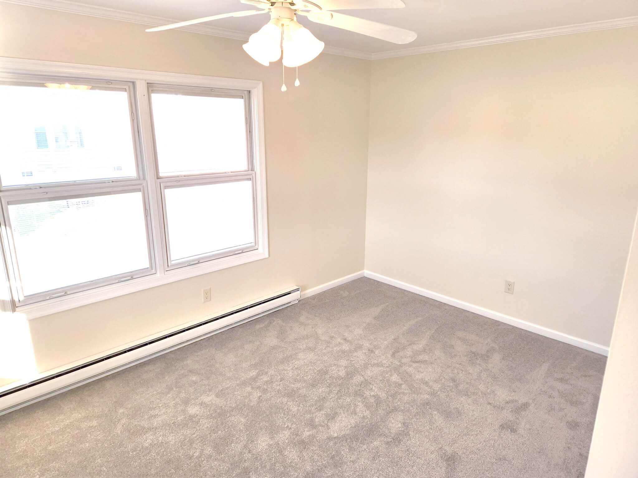 Building Photo - 12422 Kent Rd